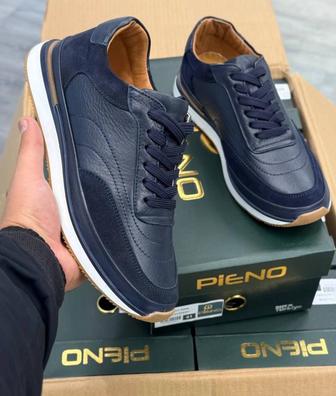 Продам кроссовки мужские