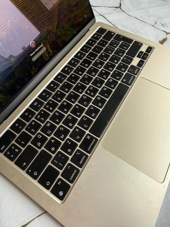 MacBook m2