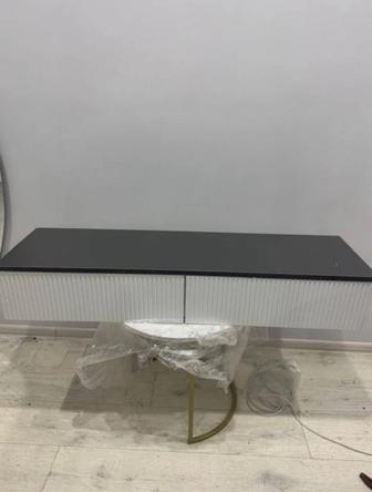 Туалетный столик в отличном состоянии