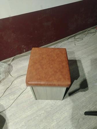 Пуфики, скотч, стретч пленка, колеса