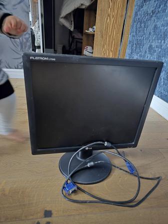 Продается монитор