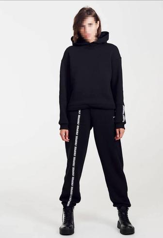 НОВЫЙ спортивный костюм