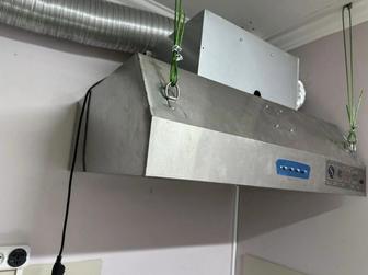 Продаю эл вытяжку с моторчиком