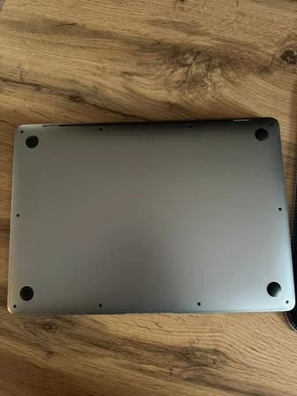 MacBook Air m1 8 256