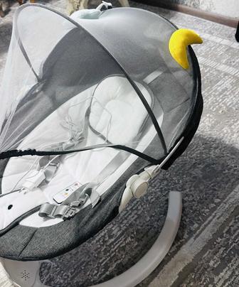 Продам шезлонг детский