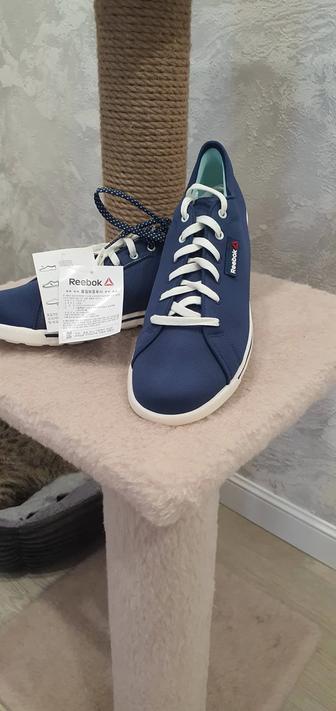 Кроссовки-макасы REEBOK