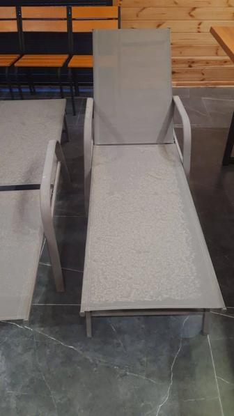 Шезлонг для отдыха