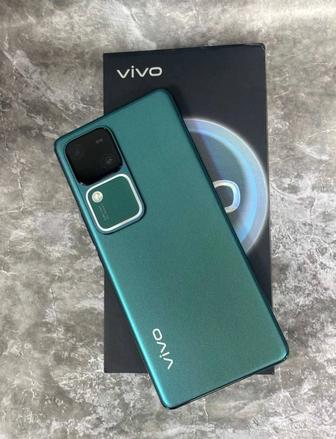 Продам смартфон Vivo v30