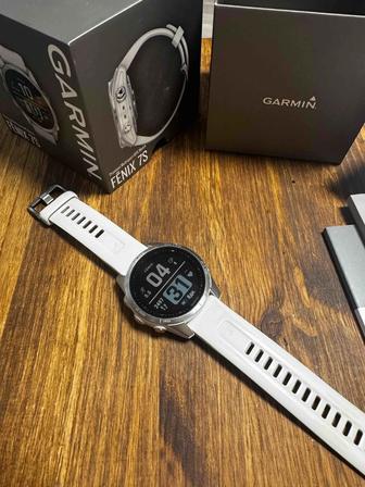 Продам часы Garmin Fenix 7s