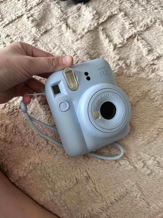 Продам instax mini 12