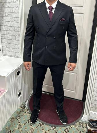 Продам срочно костюм!!!