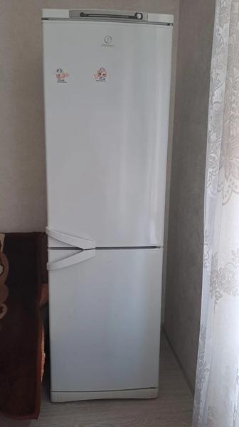 Продается холодильник
