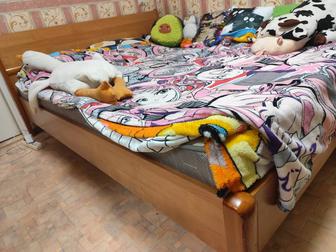 Продам двухспальную кровать