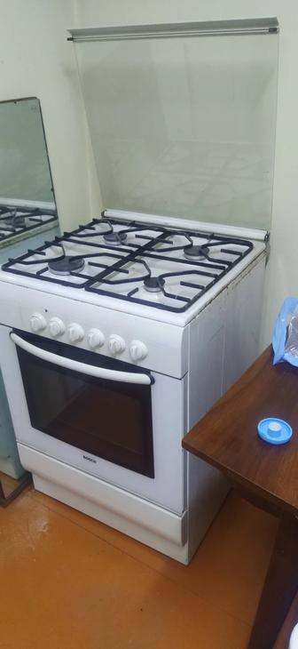 газ.плита Bosh в рабочем состоянии
