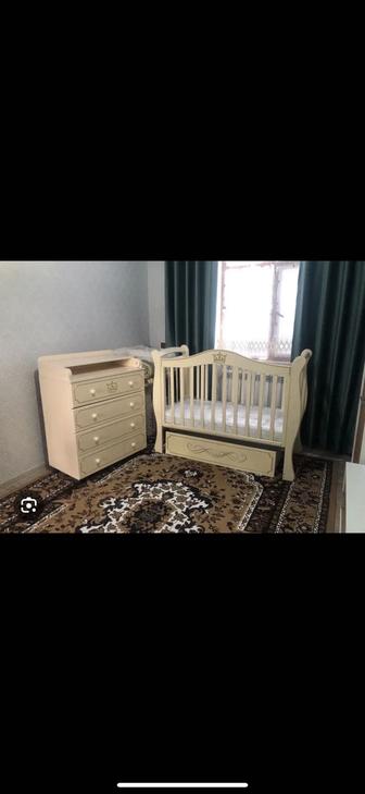 Детская кроватка