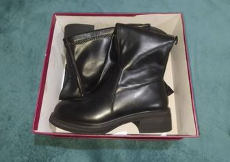 Продам ботфорты новые