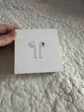 Продам Airpods 2 оригинал аирподс