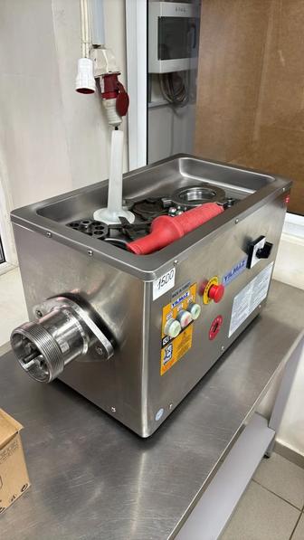 Промышленная мясорубка