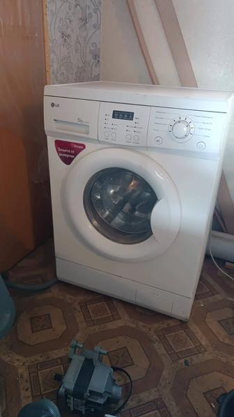 Продам стиральную машину