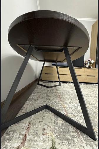 Продам стол