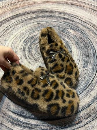 Меховые тапочки новые