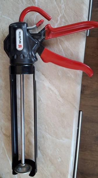 Пистолет для силикона