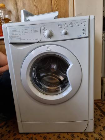 Продам стиральную машину