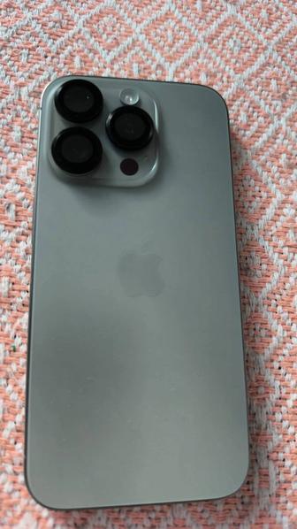 Продам айфон 15 про в отличном состоянии, память 128, состояние батареи 90%