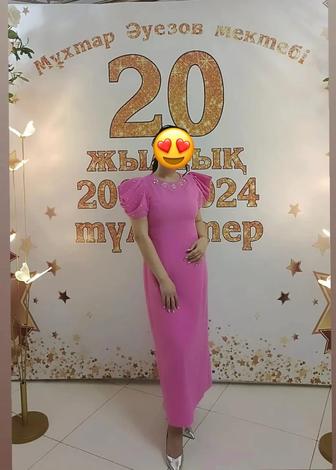 Платья