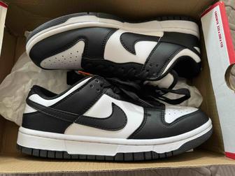 Продам кроссовки Nike dunk low panda