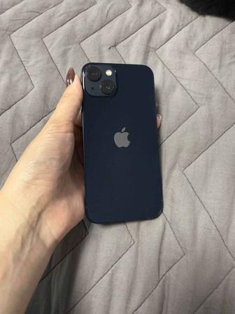 Продам телефон Apple IPhone 13