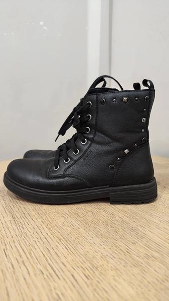 Ботинки зимние 36 р-р Geox