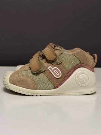 Детские кроссовки biomecanics