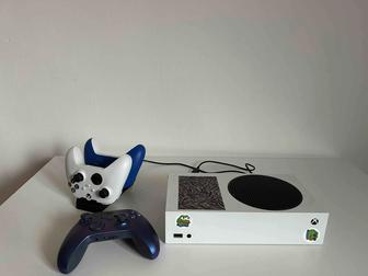 Игровая приставка Xbox series s