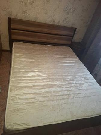 Продается двухспальная кровать