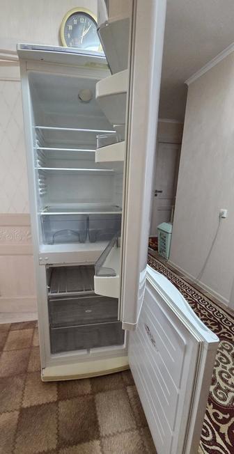 Продам б/у холодильник на запчасти по цене покупателя