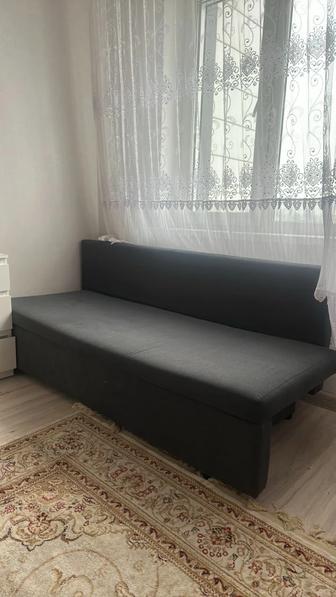 Продам диван раскладной , срочно !