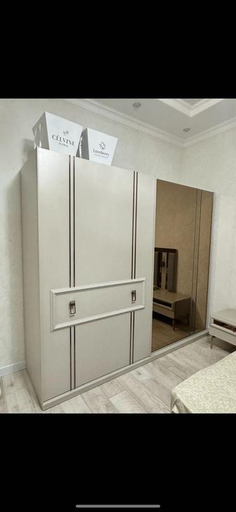 Продается Шкаф