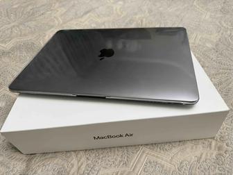 MacBook Air M1 13 новый, батарея 100%