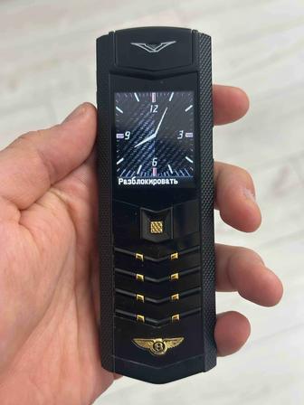 Телефон кнопочный Vertu Bentley