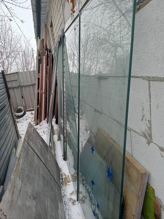 Продам стеклянные двери, можно использовать для перегородки