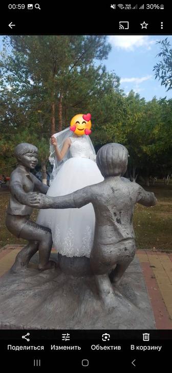 Свадебное платье