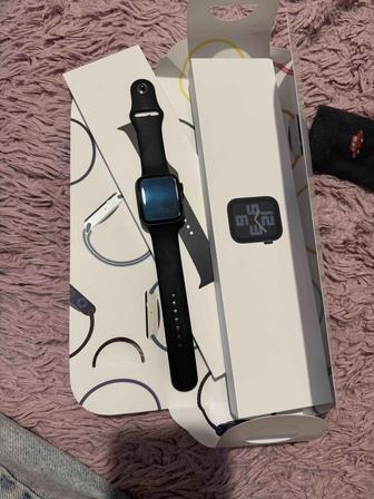 Apple Watch  2022 (2nd Gen), 44 мм, Sport Band
