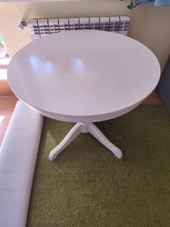 Обеденный стол Ikea