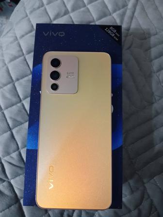 Продам Vivo V23