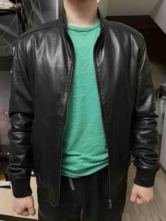 Продам мягкую кожаную куртку