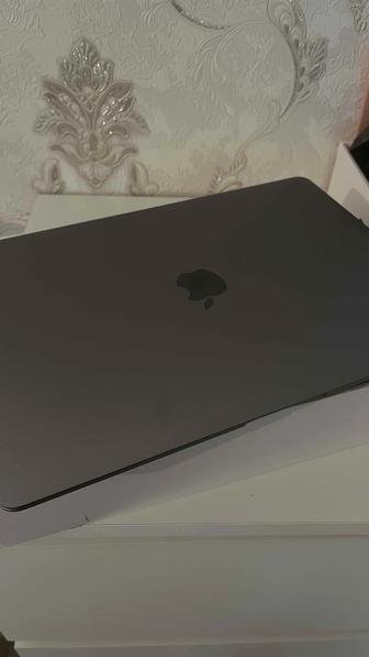 Продам MacBook