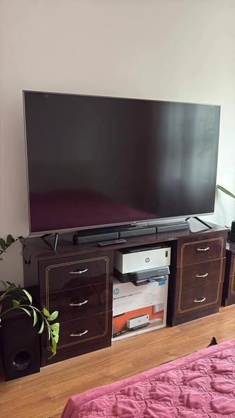 Продам телевизор Xiaomi Mi TV 4S 65