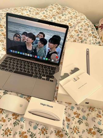 Apple MacBook Air 13 2020 13.3 / 8 Гб / SSD 256 Гб / macOS / MGN63
