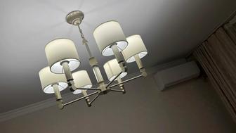 Продам люстру